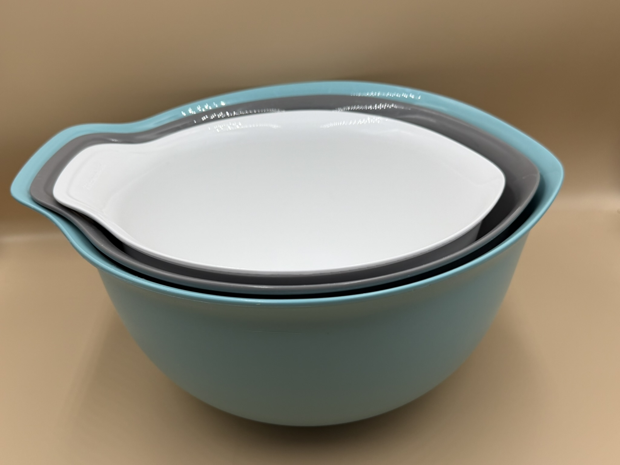 A nested set of large mixing bowls